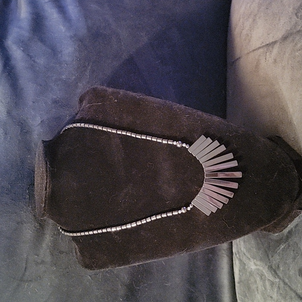 NWOT Hematite Bib Necklace